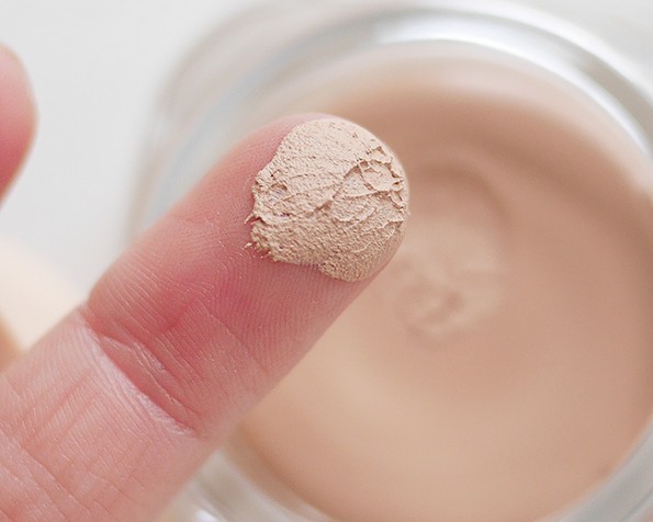 Catrice 12h Matte Mousse Makeup
