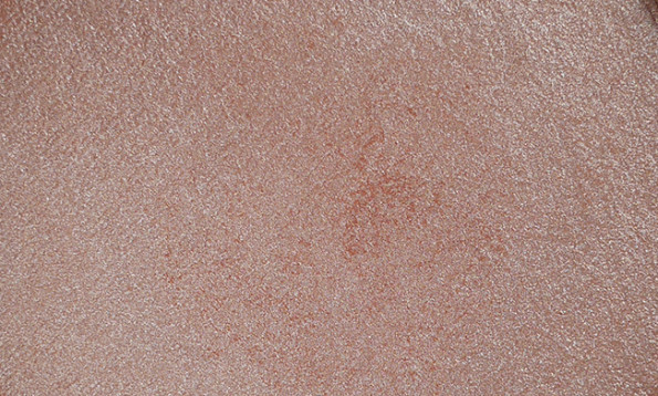 Becca Champagne Pop Shimmering Skin Perfector