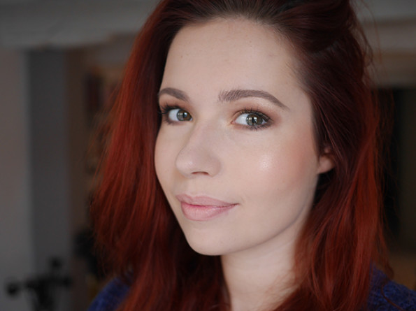 Chanel Les Beiges Healthy Glow Foundation SPF25