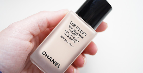 Chanel Les Beiges Healthy Glow Foundation SPF25