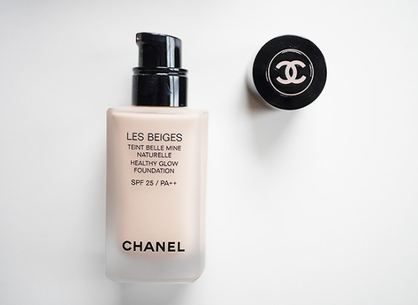 Chanel Les Beiges Healthy Glow Foundation SPF25