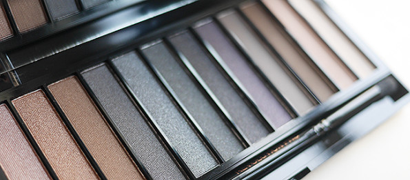 Makeup Revolution Redemption palette Iconic Smokey