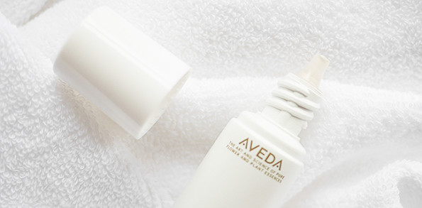 Aveda Daily Light Guard Defense Fluid SPF30