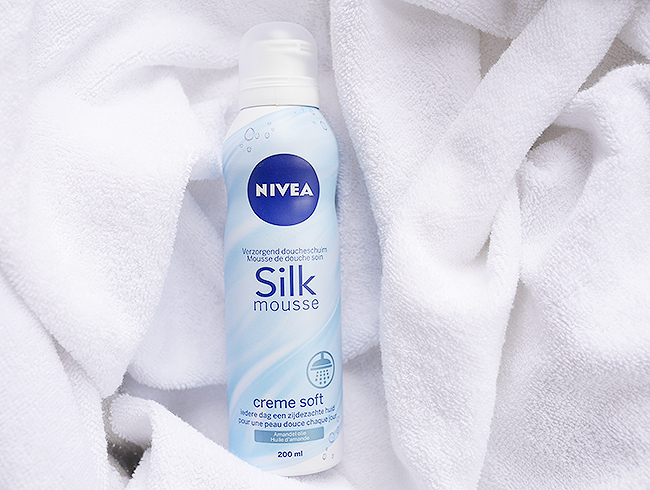 Nivea Shower Silk Mousse Creme