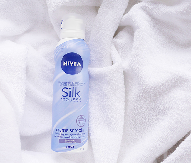 Nivea Shower Silk Mousse Creme