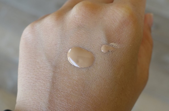 Uncover Foundation & Poeder 