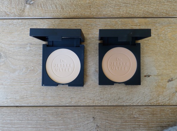 Uncover Foundation & Poeder 