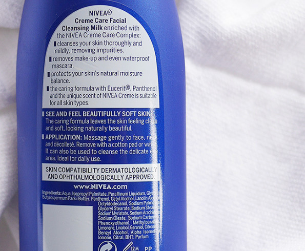 Nivea Creme Care Facial Cleansing