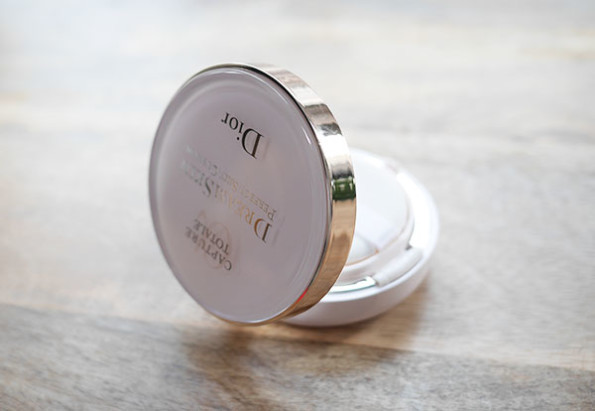 Dior Capture Totale Dreamskin Perfect Skin Cushion