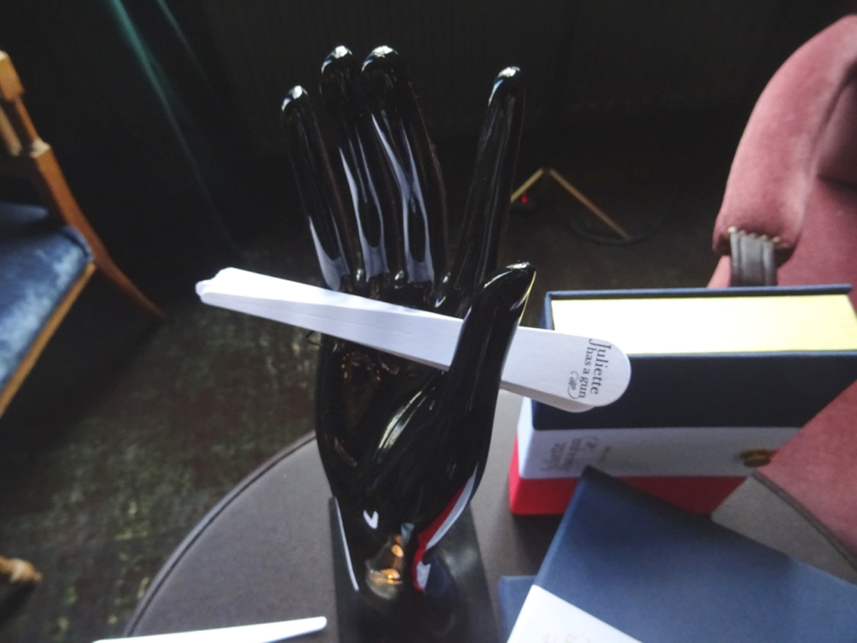 Persevent Juliette Has A Gun + interview Romano Ricci • Cynthia